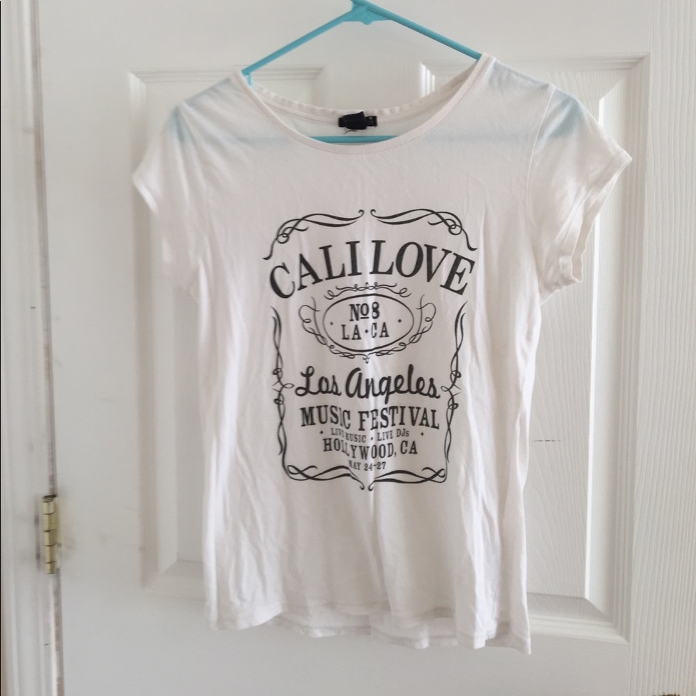 Forever 21 black and white shirt